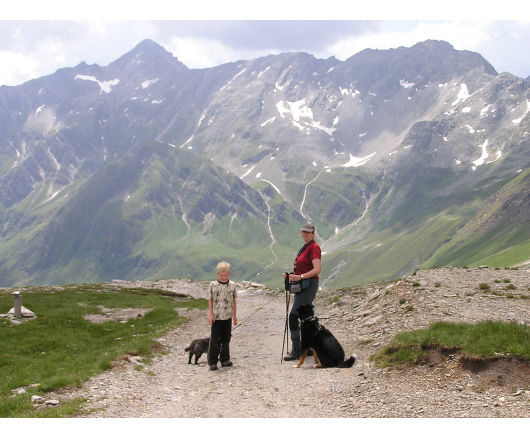 Schon ein paar Meter unterhalb der Hütte. Im Hintergrund das Böseck.