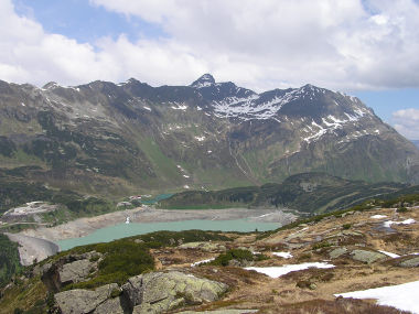 Blick auf unseren Ausgangspunkt; der Speicher Kops.