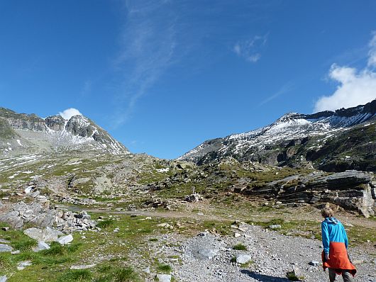 Aufstieg zum Ufer des großen Mühldorfer Sees.