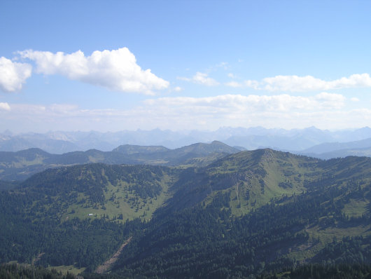 Blick zur Kette der Allgäuer Alpen.