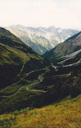 Blick zurück auf den Anstiegsweg.